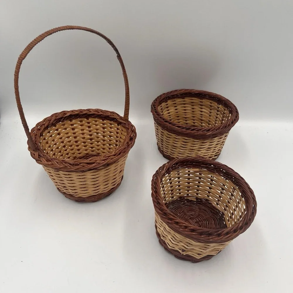 Lot of 3 Small Vintage Wicker Baskets One With Handle Two Tone Pretty And Cute!